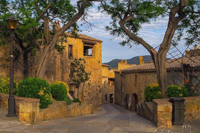 Medieval Costa Brava day-trip from Girona - Food, transport, and the small-group advantage