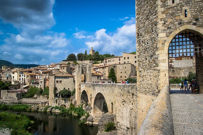Medieval Three Villages Small Group Day Trip from Barcelona - Besalú: medieval stone, Jewish heritage, and time to wander