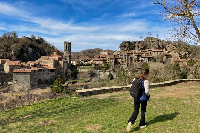 Medieval Towns and Nature Parks Exclusive Trip with Pickup - Tavertet: a quiet finish above the hills