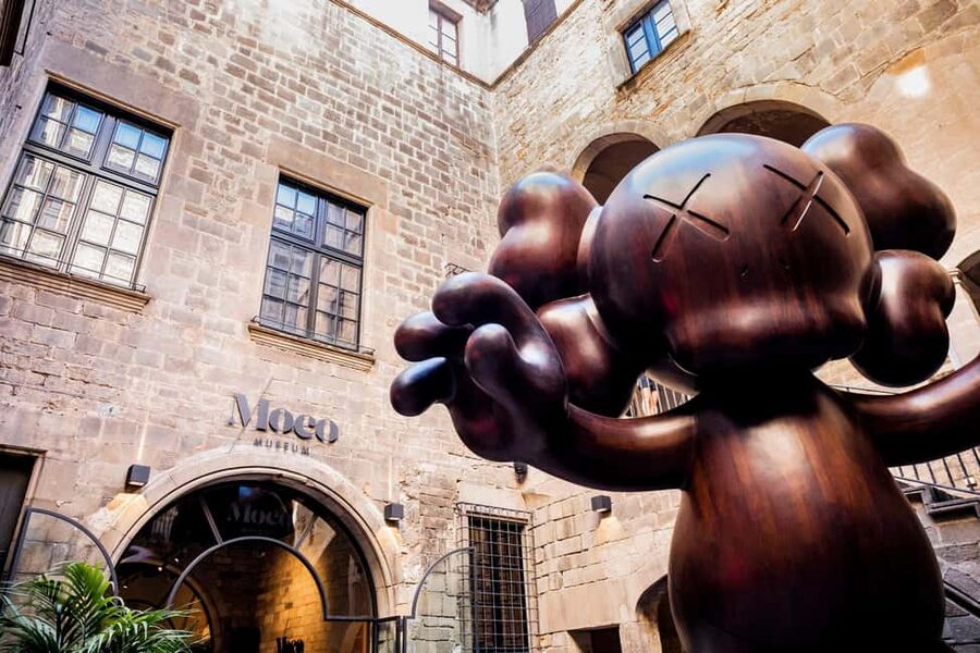 Moco Museum Barcelona Banksy & More - The Palau Cervelló gives the visit character