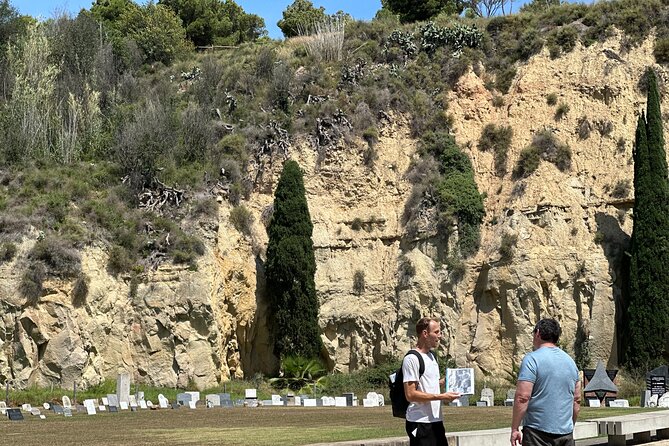 Montjuïc Cemetery Walking Tour – Hidden Art, History & Views - Stories that put names and tombs in context