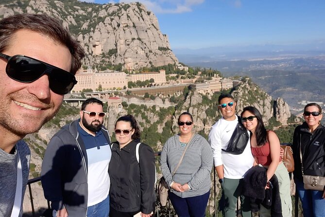 Montserrat Cardona and Salt Mountain Private Tour - The Montserrat Museum for art lovers