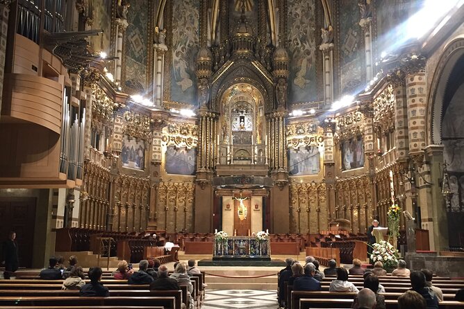 Montserrat Horseback Riding & Monastery – Small Group (Max 8) - Who should book this experience?