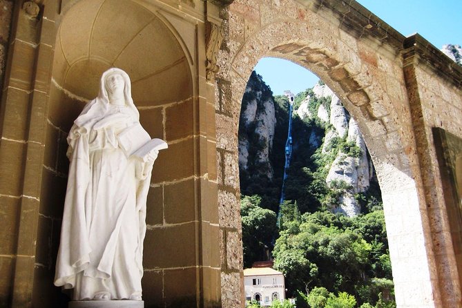 Montserrat Monastery and Sagrada Familia Tour with Liquor Tasting - Why Montserrat is the real morning prize