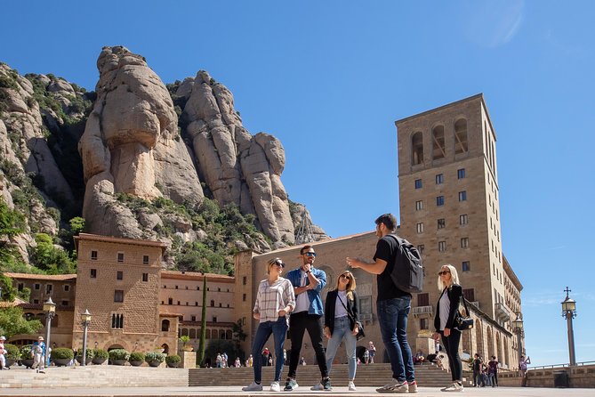Montserrat Monastery & Horse Riding Experience from Barcelona - Group size, guides, and day-to-day organization