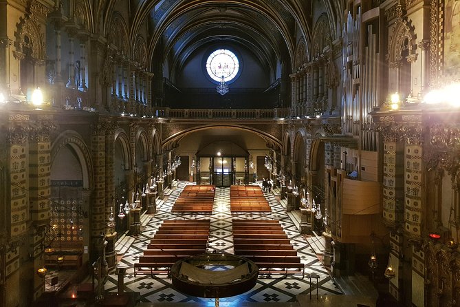 Montserrat Nature Walk, Monastery and Museum from Barcelona - A farmers’ market finish with local flavors