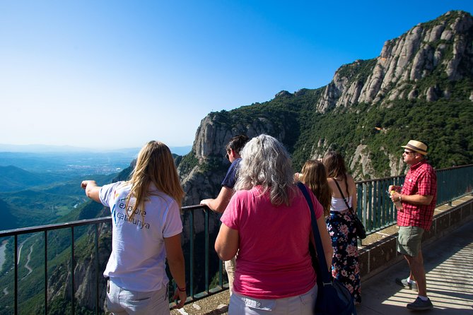 Montserrat & Winery Visit Tour with Traditional Farmhouse Lunch - How the timing really works
