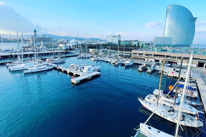 One-hour High-Speed Powerboat Ride - Finding the meeting point
