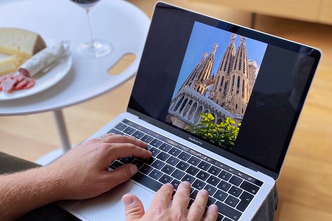 Online Experience: Zoom around panoramic Barcelona - Montjuïc and the city laid out below