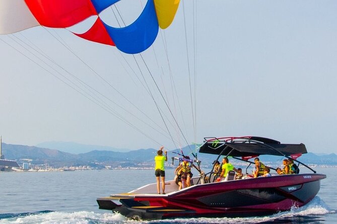 Parasailing Tour en Barcelona - Flying above Barcelona’s coastline