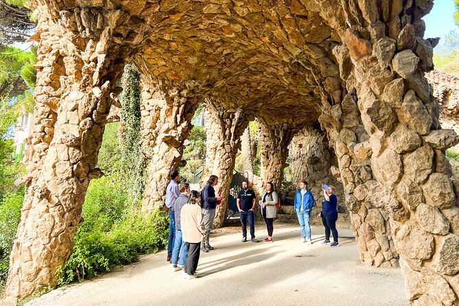 Park Guell and Sagrada Familia Tour with Skip the Line Tickets - The private bus to Sagrada Família