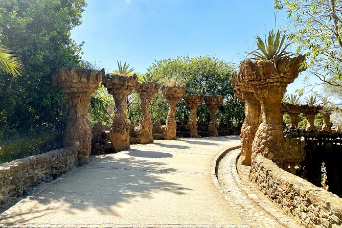 Park Guell Guided Group Tour with Optional Sagrada Familia - The Dragon Stairway and the mosaic terrace