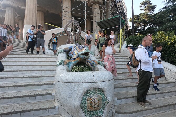 Park Guell Guided Private Tour - How the 75-minute length affects the visit
