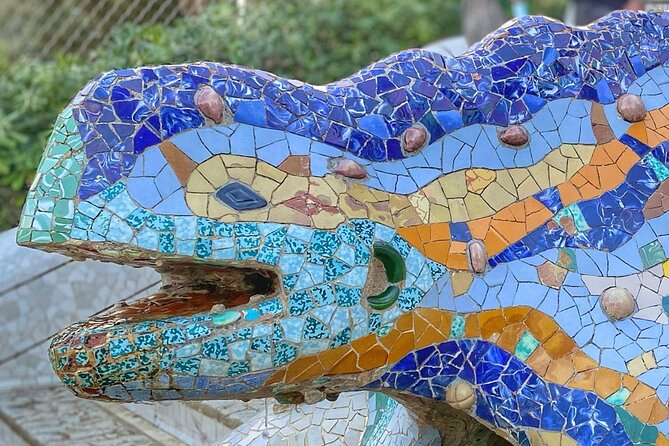 Park Guell Guided Tour in Barcelona with Entry - Why a guide helps at Park Güell