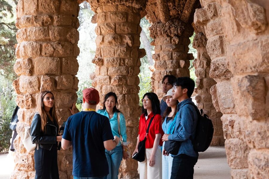 Park Güell & Sagrada Familia Tour - Why pairing these two sights works