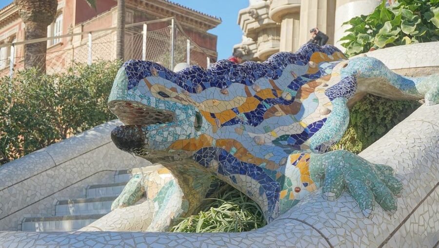 Park Güell & Sagrada Familia Tour - Who should choose this tour