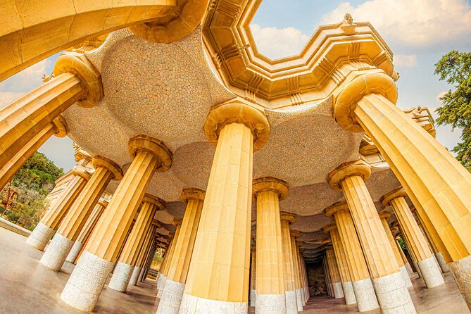 Park Güell Skip-the-Line Guided Tour Barcelona - Group Size, Audio Equipment, and Guide Quality