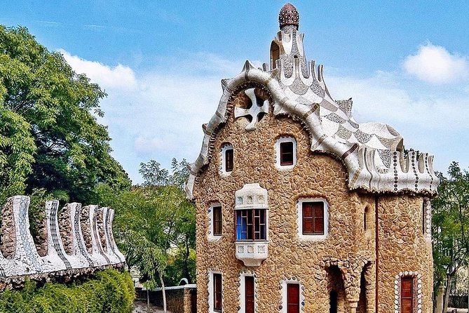 Park Güell with Skip the line tickets and Hotel Pickup - Who Should Choose This Park Güell Visit?