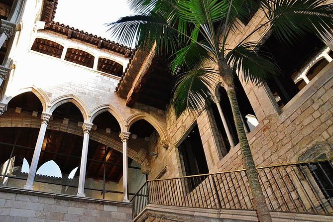 Picasso Museum & Private Walking Tour of Born or Gothic Quarter - Timing, meeting point, and practical details