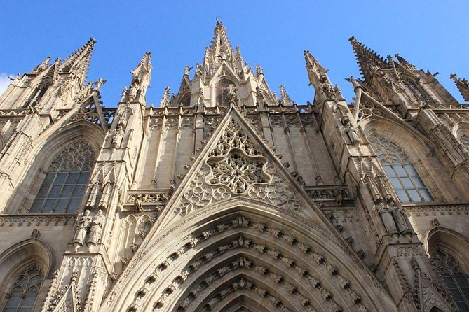 Picasso Museum & Private Walking Tour of Born or Gothic Quarter - El Born, Santa Maria del Mar, and the cathedral