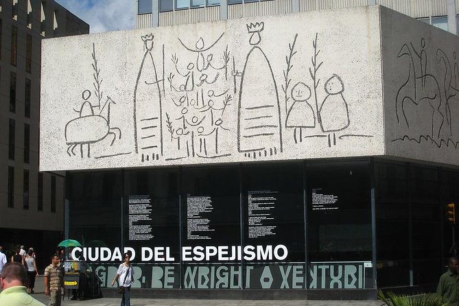 Picasso’s Footsteps: Private Tour & Museum - Spending an hour inside the Picasso Museum