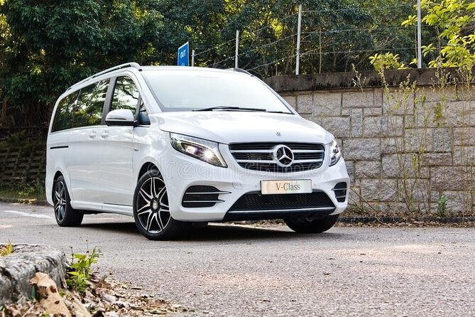 Private Barcelona Airport–City Transfer E-Class, V-Class, Minibus - Booking flexibility and cancellation