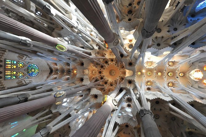 Private Barcelona and Sagrada Familia Tour with Hotel Pick-up - What the $317.39 price really buys