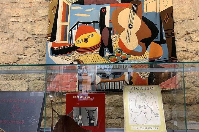 Private Barcelona Art and Tapas Walking Tour with Picasso Museum - Who should book this Barcelona combination tour