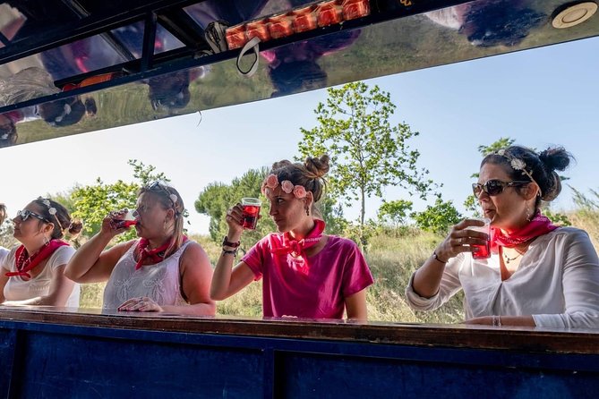 Private Barcelona Beer Bike Tour - One liter of beer, sangria, wine, or soft drinks