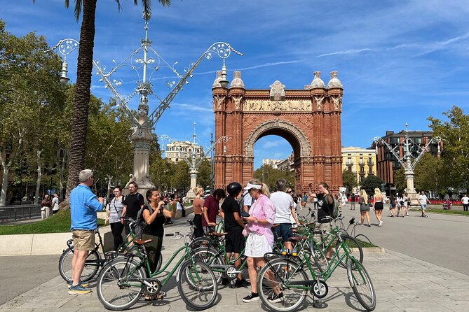 Private Barcelona Bike or E-Bike Tour - Eixample reveals Barcelona’s grand grid