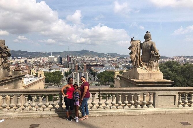 Private Barcelona Highlights: Gothic Sagrada Familia & Park Güell - What the $692.36 price really buys
