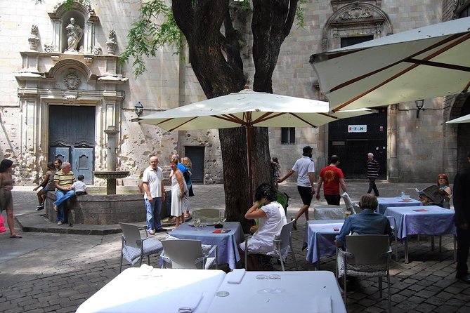 Private Barcelona Highlights Tour with Hotel pick-up - Who should book this tour