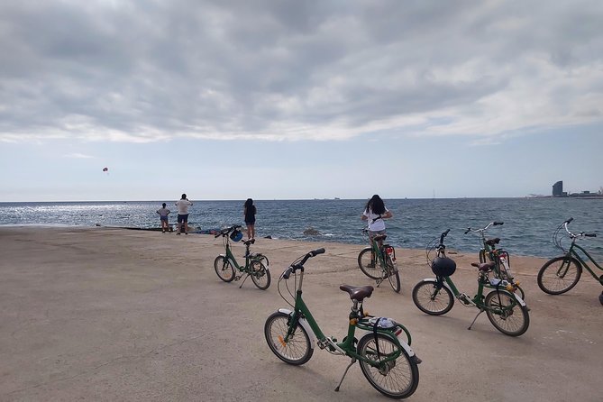 Private Bike tour for families - El Born and the story beneath the market