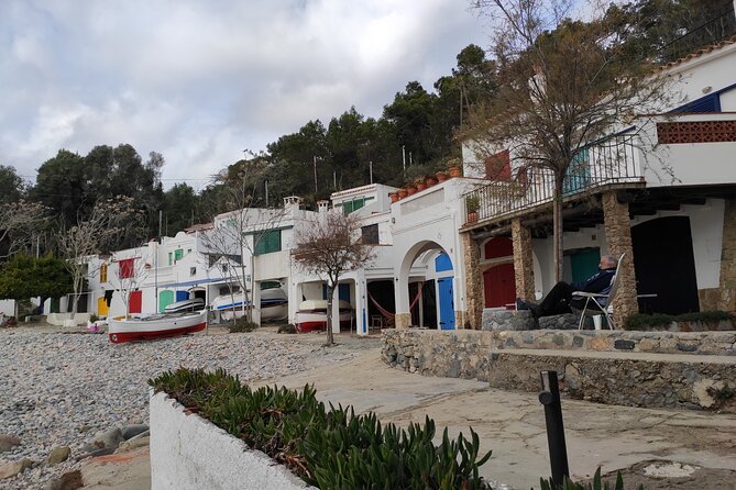 Private Costa Brava Hike and Snorkel from Barcelona with Lunch - Reaching Calella de Palafrugell on foot