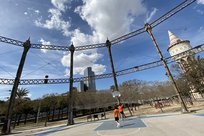 Private electric bike tour - Discovery of Barcelona - From Plaça de Sant Jaume to the cathedral
