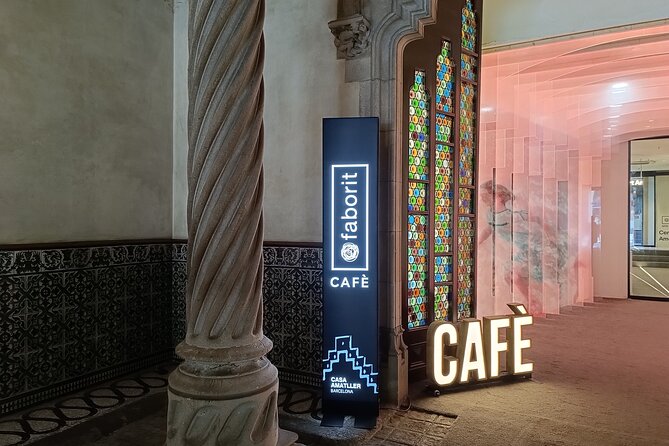 Private First Access Casa Batlló Experience With Breakfast - Getting there and planning the morning
