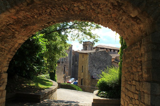 Private: Girona and Besalu Jewish History Tour from Girona - Why Girona’s Jewish quarter gives the tour its focus