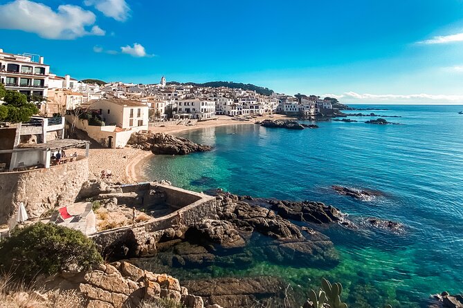 Private: Girona and Costa Brava adventure from Barcelona - Leaving Barcelona through L’Eixample