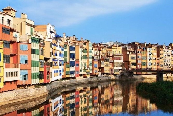 Private Medieval Girona Tour with Hotel Pick-up - Girona old town: Roman traces and medieval atmosphere