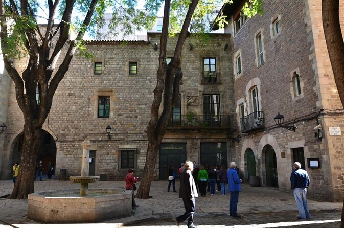 Private Photography Walking Tour with a Local - Starting at Santa Caterina Market