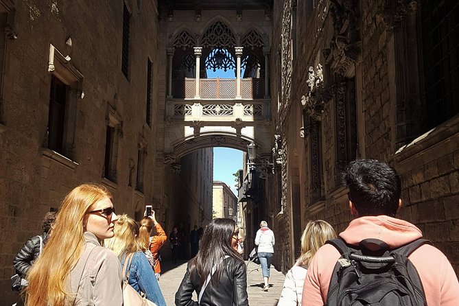 Private Tapas Walking Tour in Barcelona Old Town and Flamenco Show - Guides make the private format worthwhile