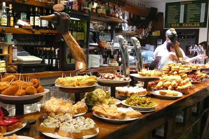 Private Tapas Walking Tour in Barcelona Old Town and Flamenco Show - Tapas at the bar: what you actually eat