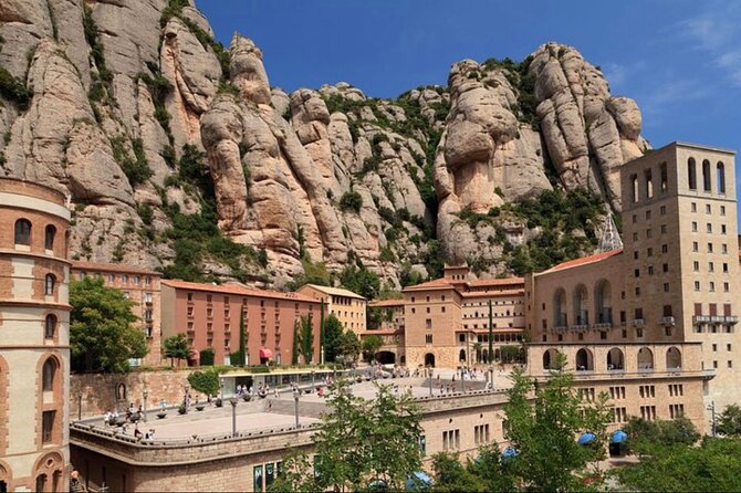 Private Tour from Barcelona to Monserrat - Is the $325.30 price good value?