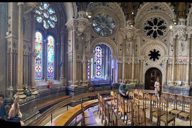 Private Tour from Barcelona to Monserrat - Santa Maria de Montserrat and the abbey visit