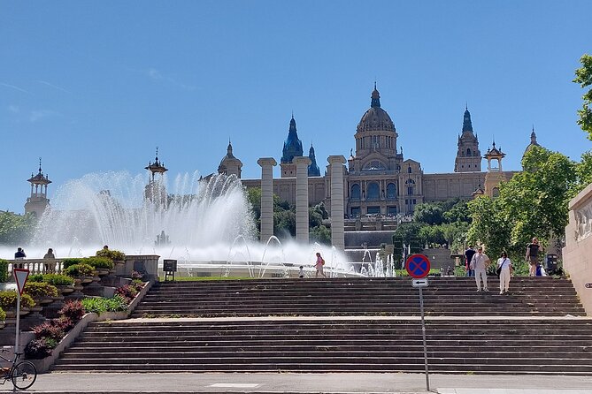 Private tour in Barcelona - Passing Barceloneta and the Olympic waterfront