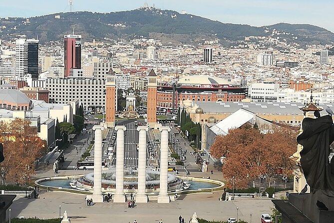 Private tour in Barcelona - Las Ramblas and a possible stop at La Boqueria