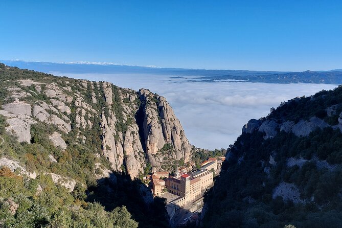 Private Tour in Montserrat 5h - How the private format changes the day