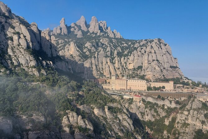 Private Tour in Montserrat 5h - Price, inclusions, and the real value