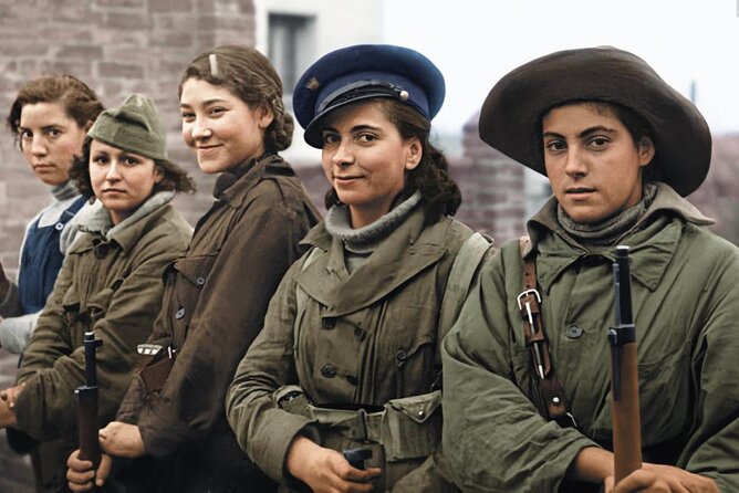 Private Tour Spanish Civil War & Franco's Dictatorship - Santa Maria del Pi and the International Brigades