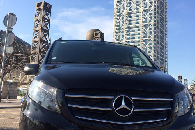 Private Transfer from Barcelona Airport to Barcelona City - Baby seats and family needs